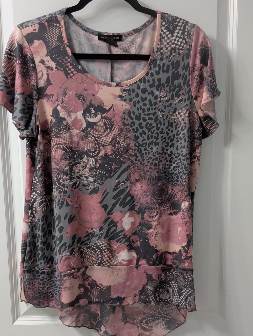 Susan Lawrence Pink and Gray Mixed-Print Short Sleeve Top
